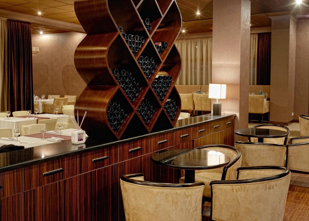 Codru Hotel Kiszyniów Zewnętrze zdjęcie