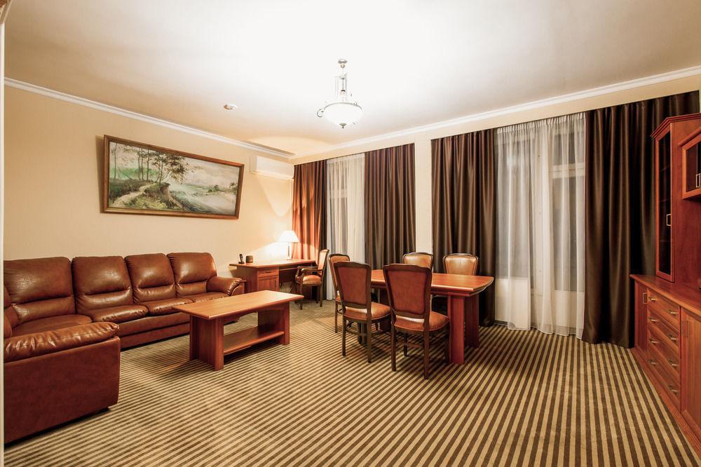 Codru Hotel Kiszyniów Zewnętrze zdjęcie