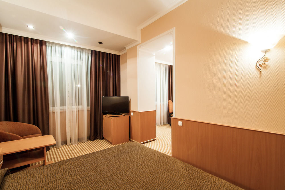 Codru Hotel Kiszyniów Zewnętrze zdjęcie