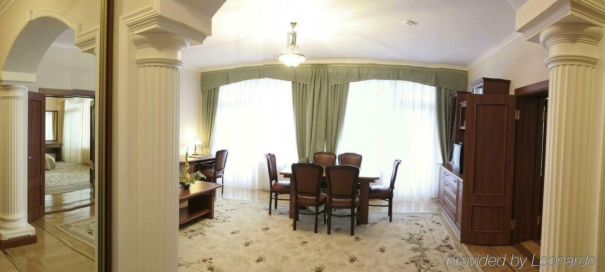 Codru Hotel Kiszyniów Zewnętrze zdjęcie
